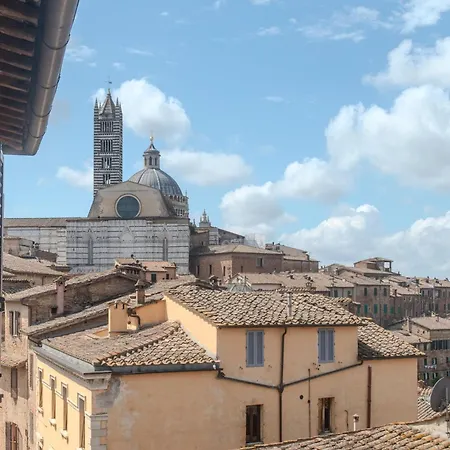 Apartment Attico A Pochi Passi Dal Campo